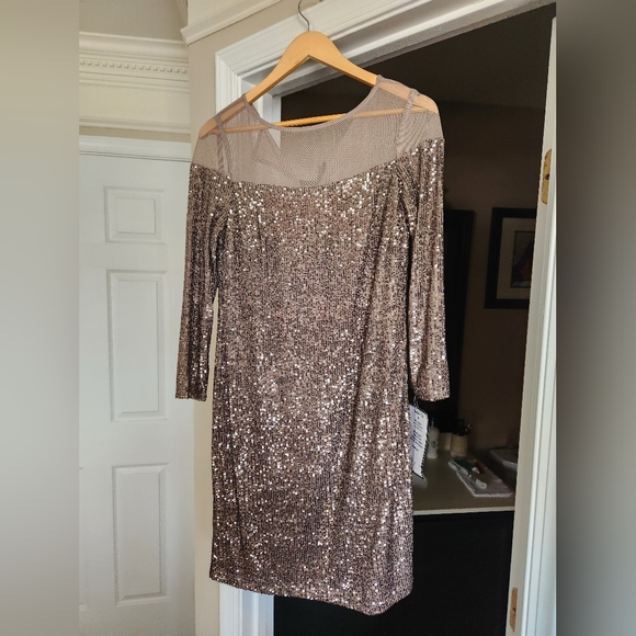 Party Dress. Size 6 - Picture 1 of 3